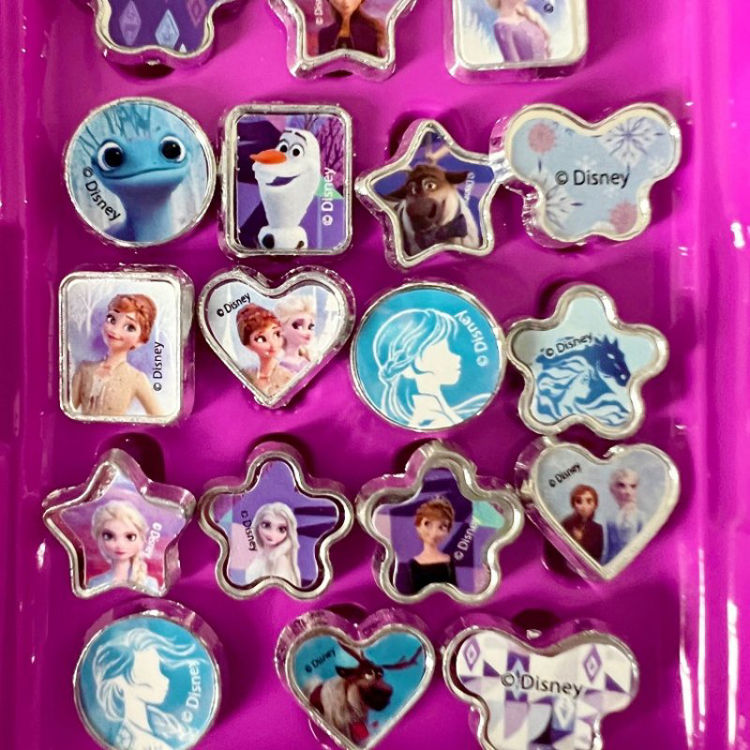 Picture of 2426-8490T: FROZEN 3 PIECE BRACELET SET WITH 18 CHARMS